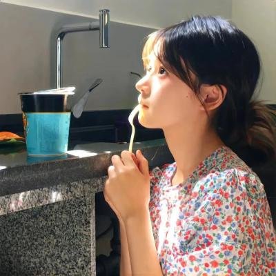 在警局! 海报